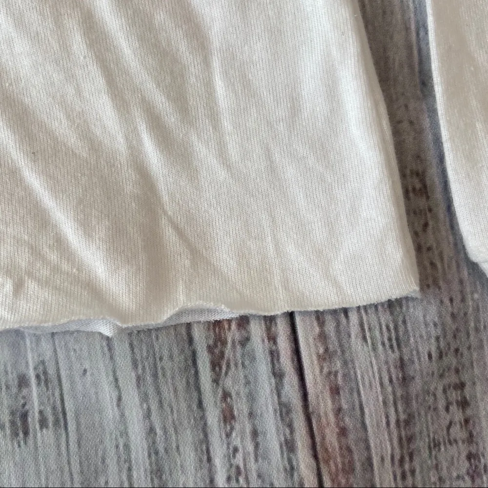 Disney Mickey Mouse Lucky Long Sleeve Crop Top.  Size Medium. NWT - Image 8