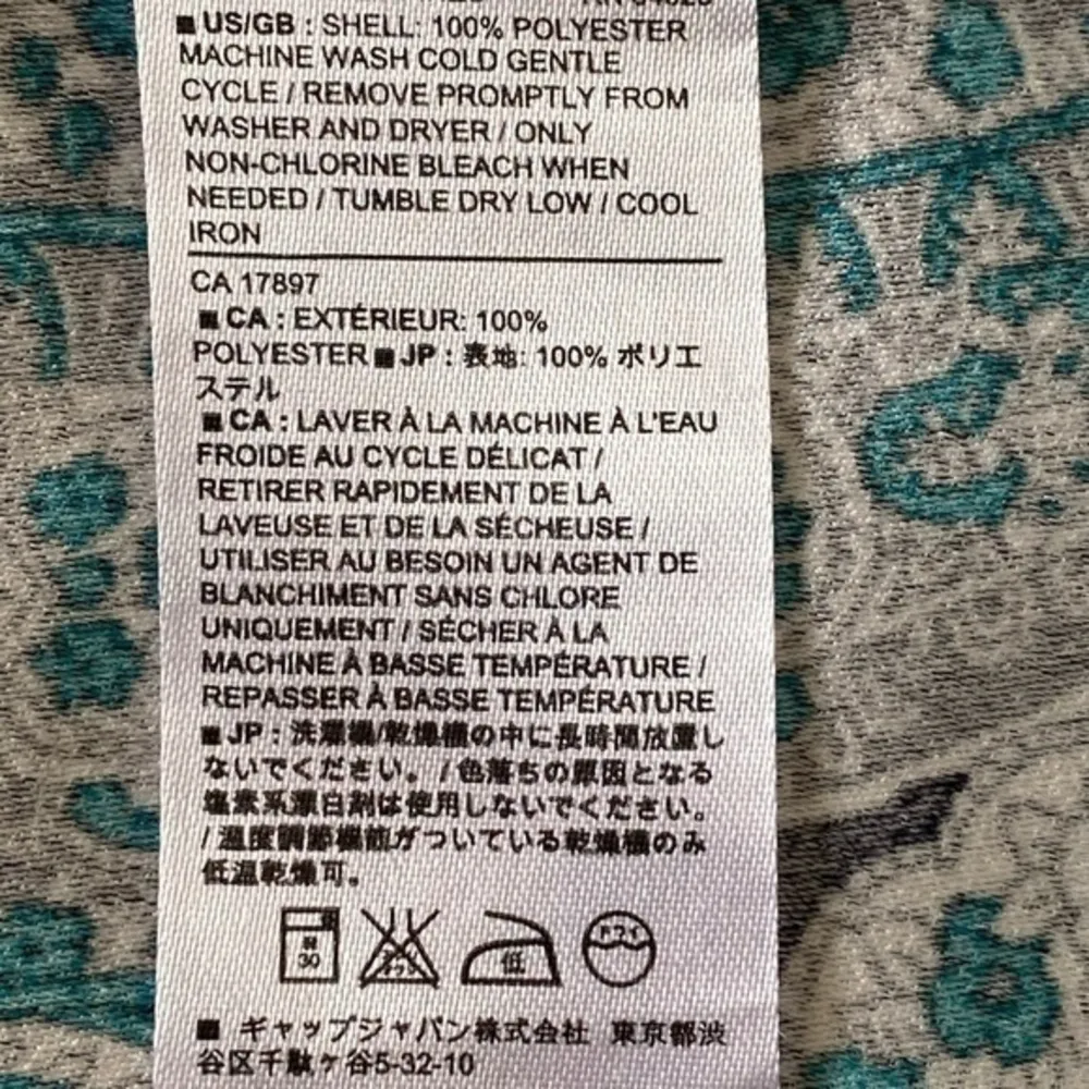 BANANA REPUBLIC Factory black, white & teal paisley short sleeve top. Small. EUC Black - Image 5