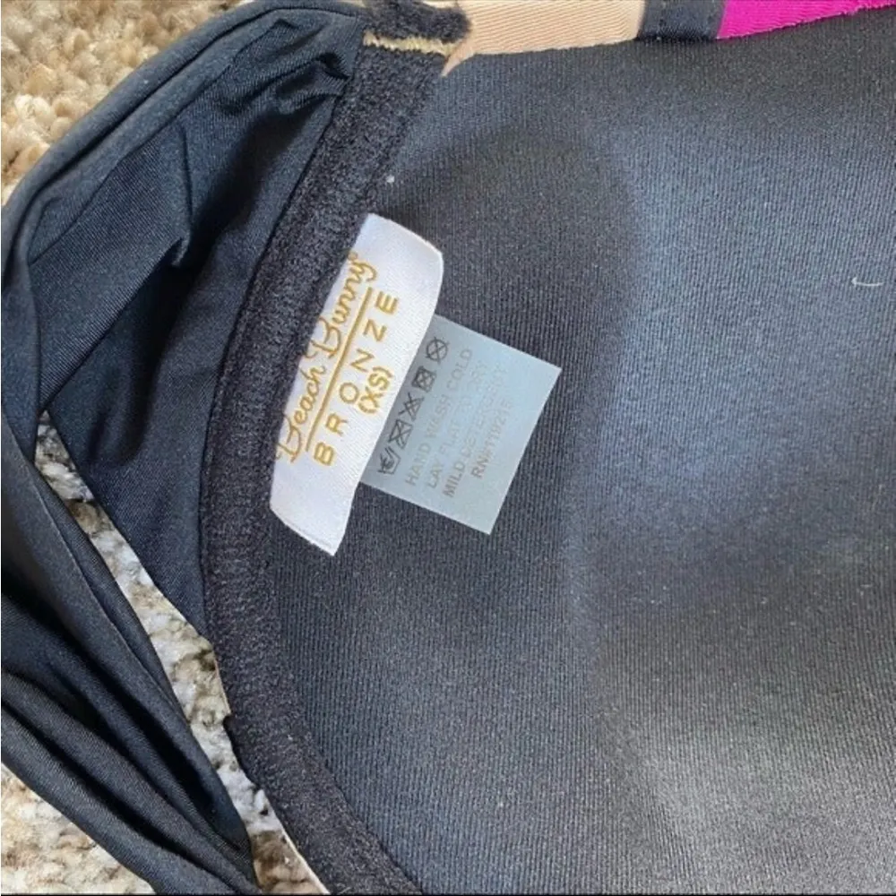 Beach bunny bronze top size extra small - Image 4