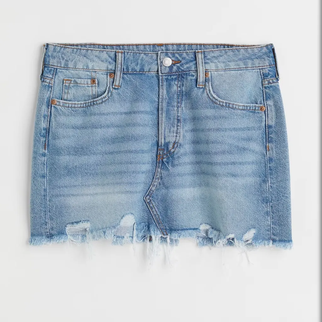H&M Low Waist Denim Mini Skirt - Image 5