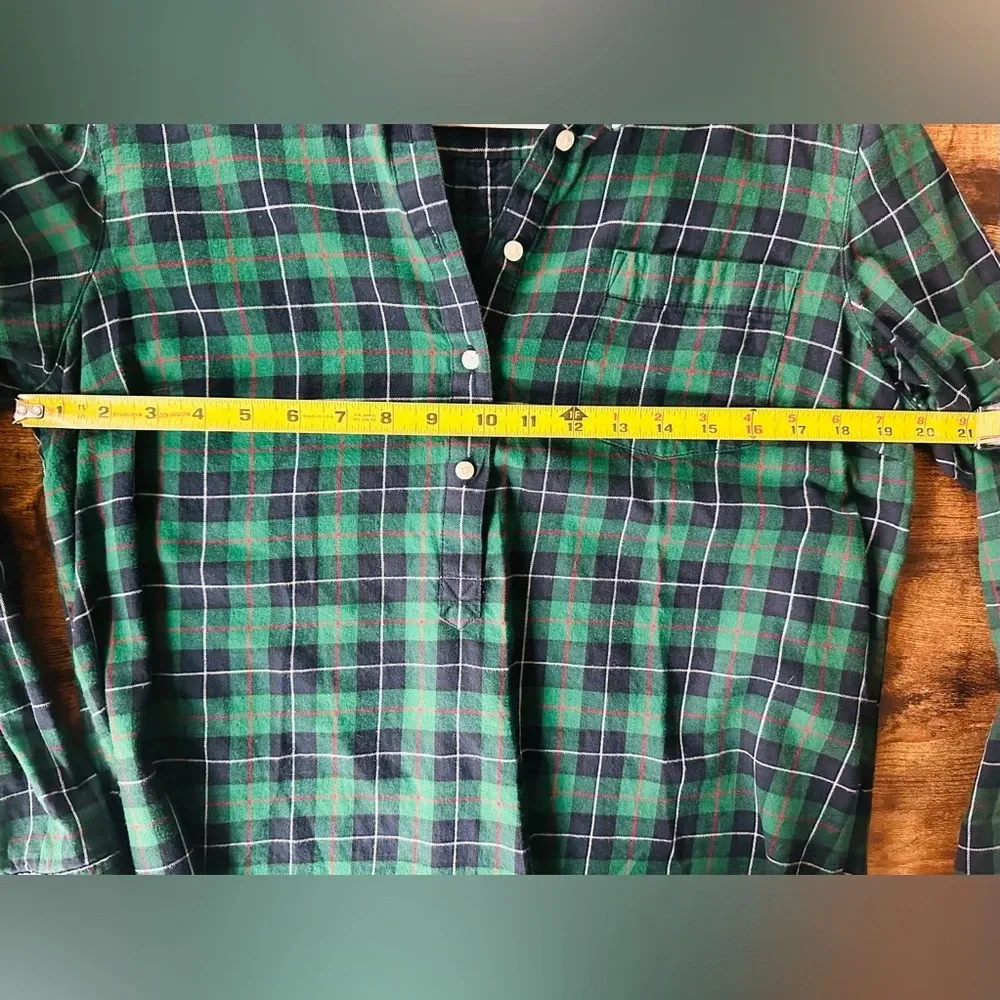 Tommy Hilfiger Plaid Button-Down Shirt - Size L - Image 8