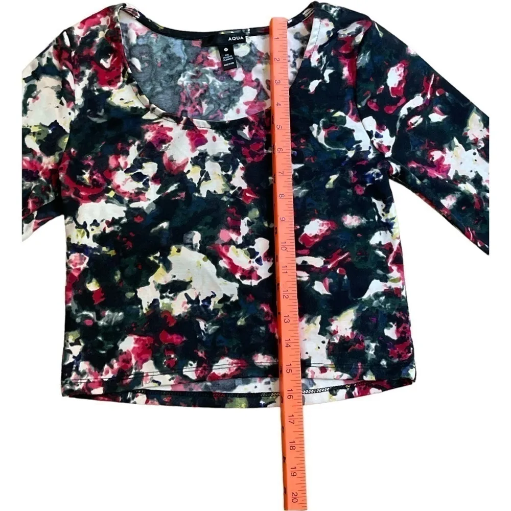 AQUA Floral Print Long Sleeve Stretch Crop Top Size Medium - Image 2