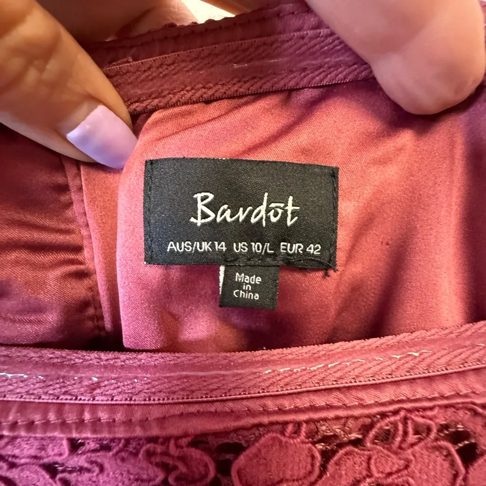 Bardot ‘Solange’ Corded Lace Sheath Dress Bell Sleeves Women’s Size 10L (Long) - Image 12