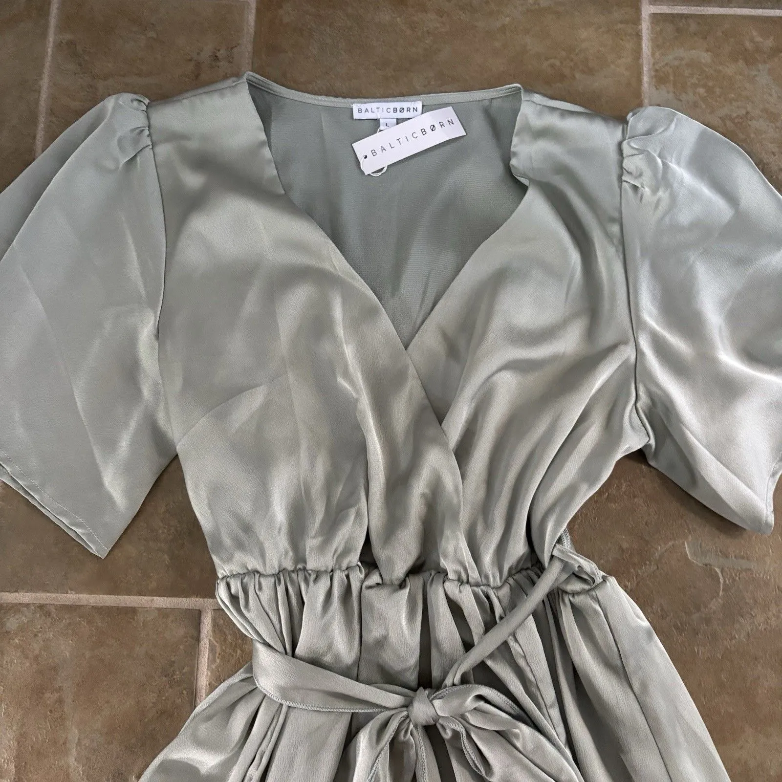 Baltic Born Dress Womens Size Large Sicily Satin Sage Green Maxi Dress Slits NEW - Image 5