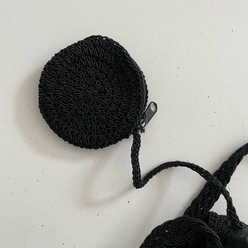 Crocheted Crossbody Purse Coin Pouch Zipper Closure Black Lightweight Small - Image 5