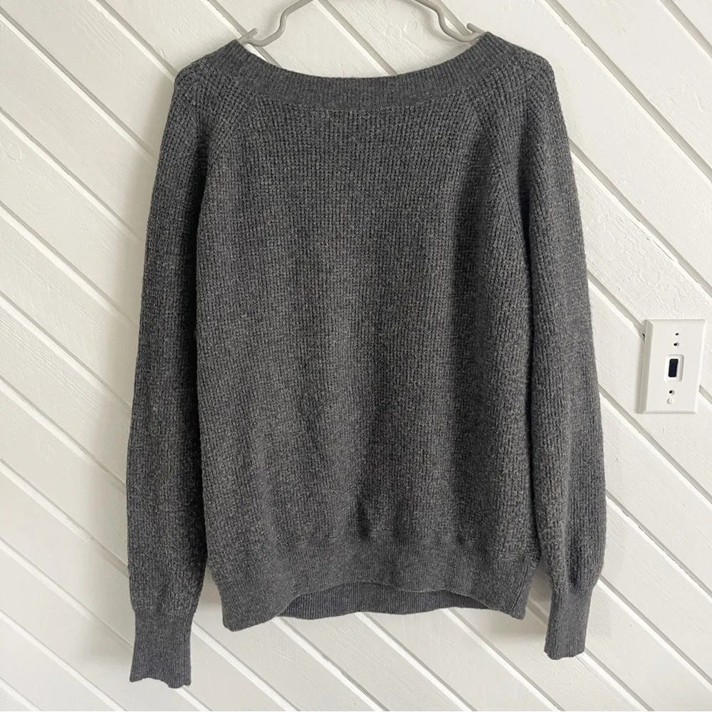 J. Crew Merino Wool Alpaca Waffle Crewneck Sweater in Supersoft Yarn Size Medium - Image 8