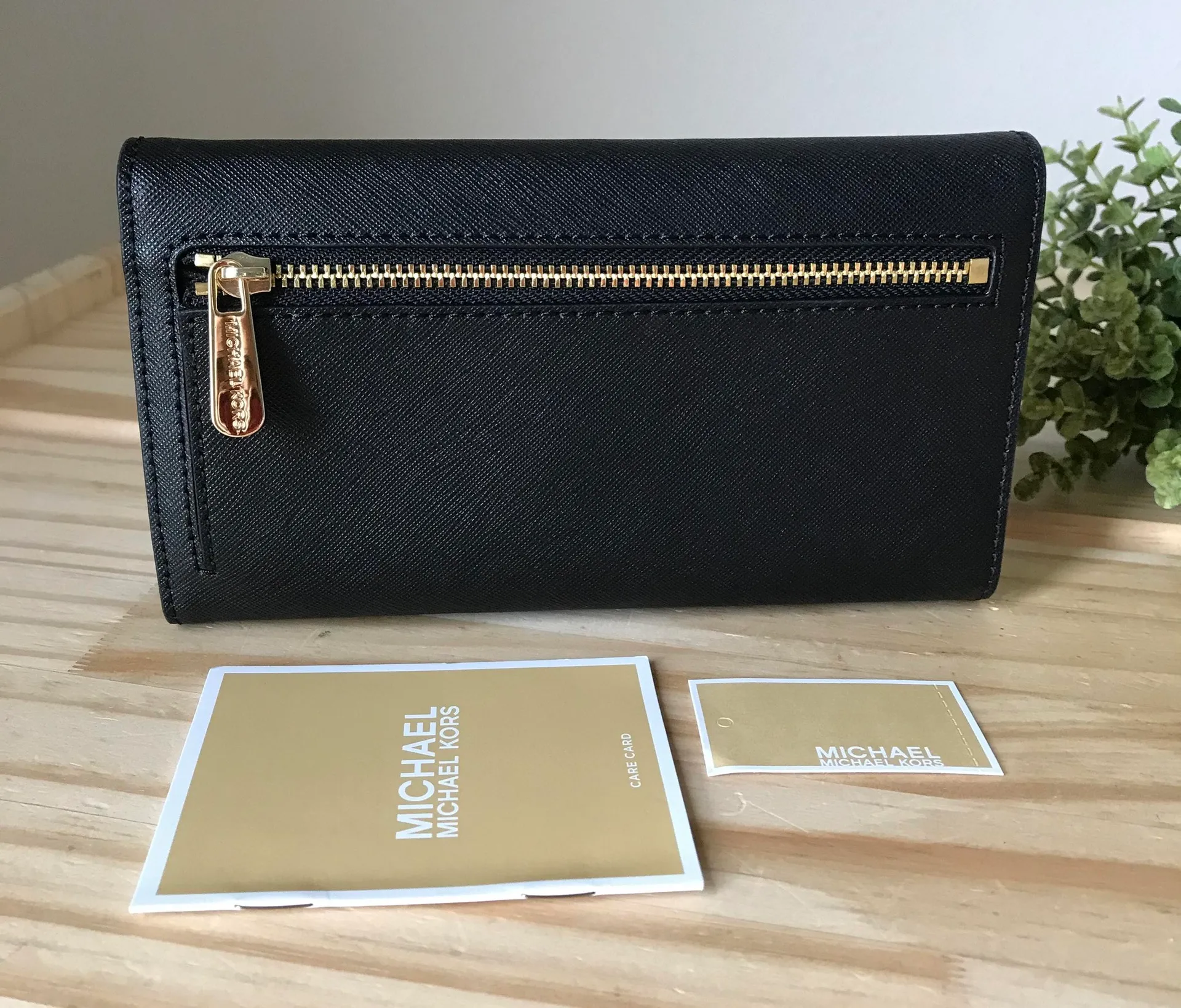 Michael Kors Wallet - Image 2