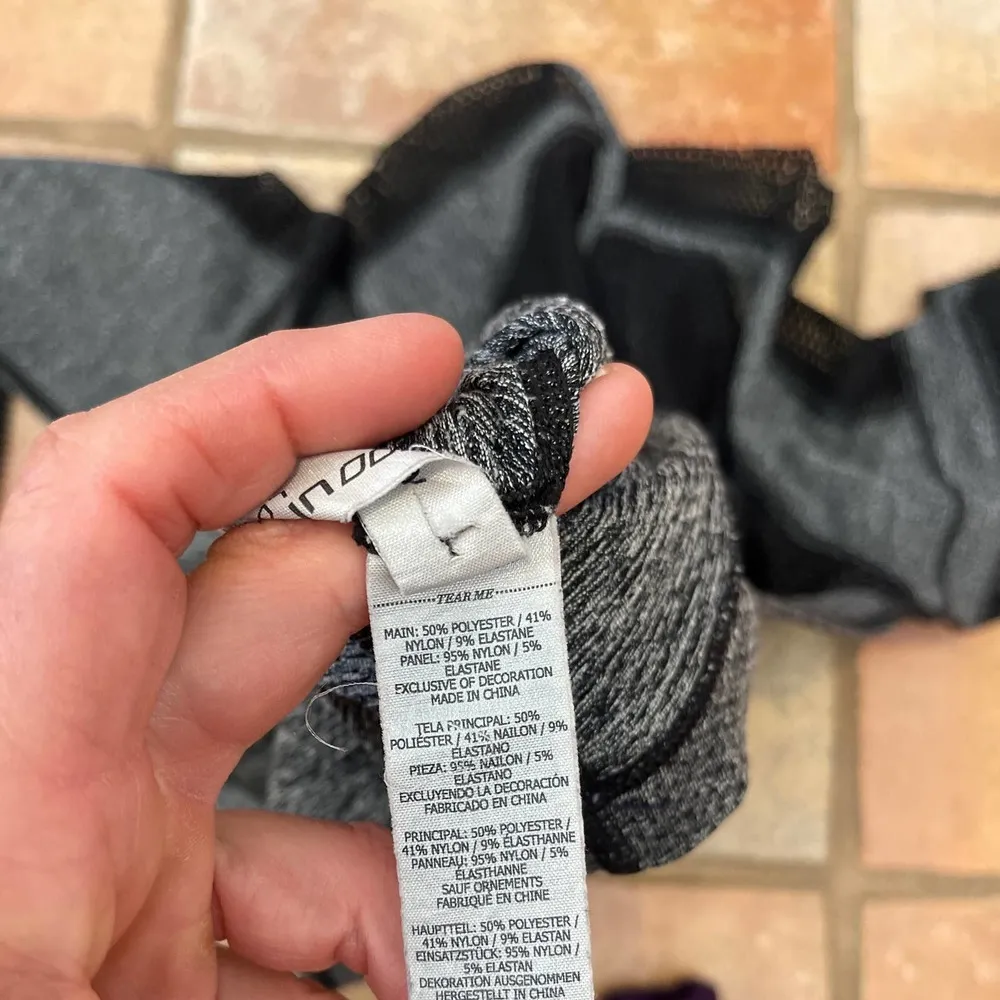 Lorna Jane Mesh Panel long sleeve top Large - Image 3