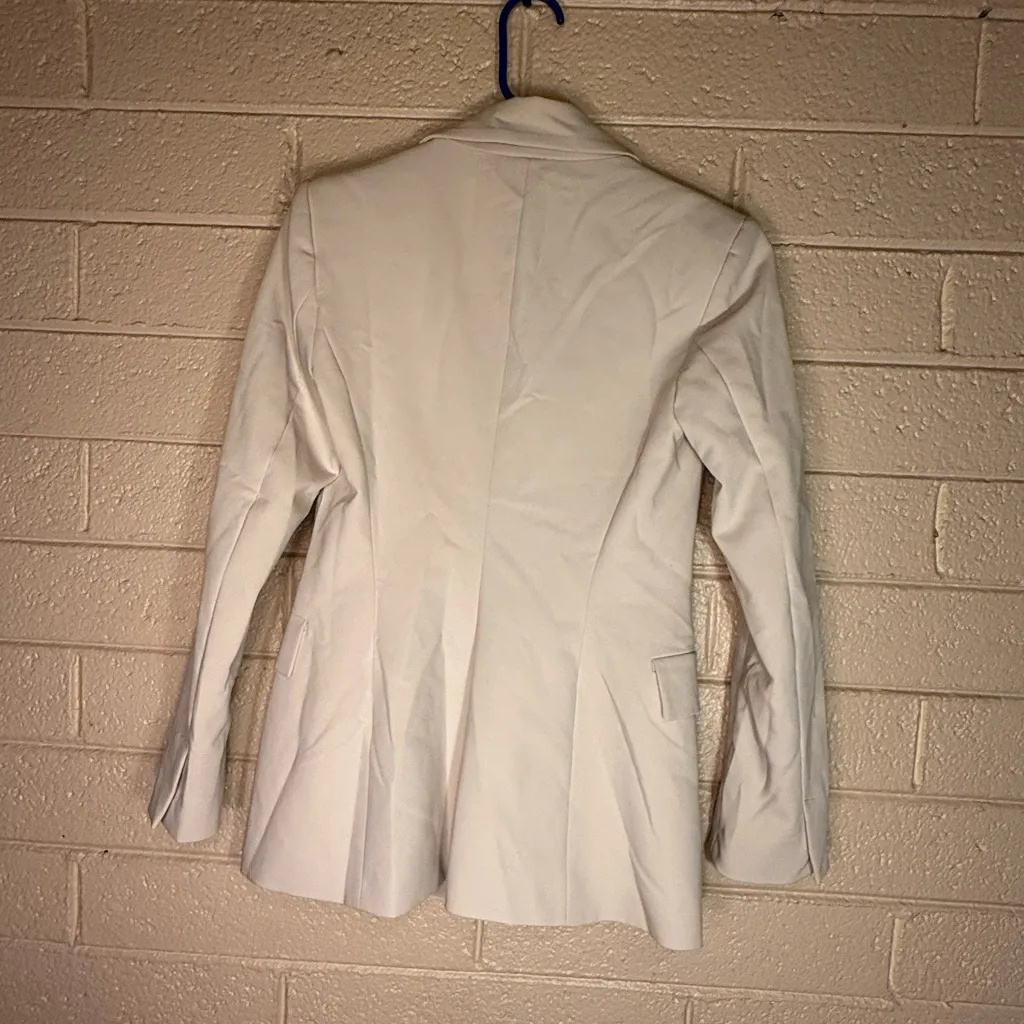 Zara Elegant Cream Blazer - Image 2