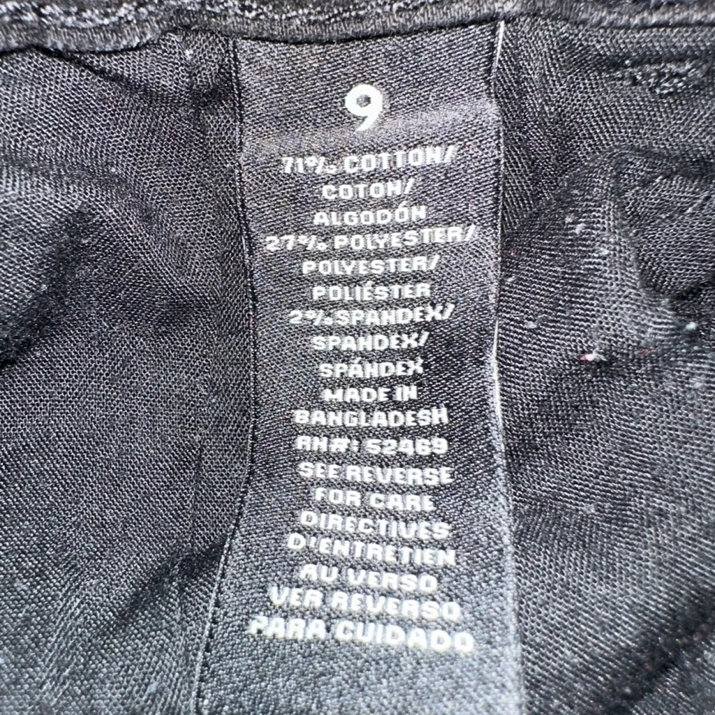 Celebrity Pink Button Fly Black Distressed Jeans Size 9 - Image 9