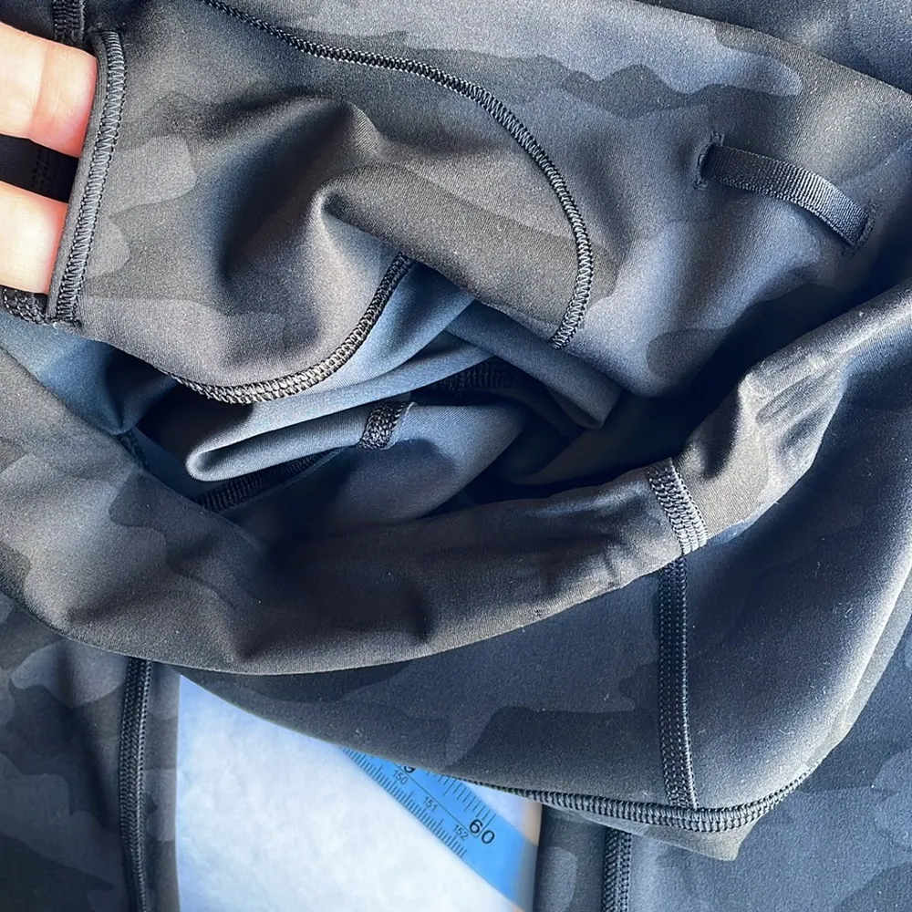 Lululemon Wunder Train High-Rise Crop 23"
Heritage 365 Camo Deep Coal Multi - Image 6