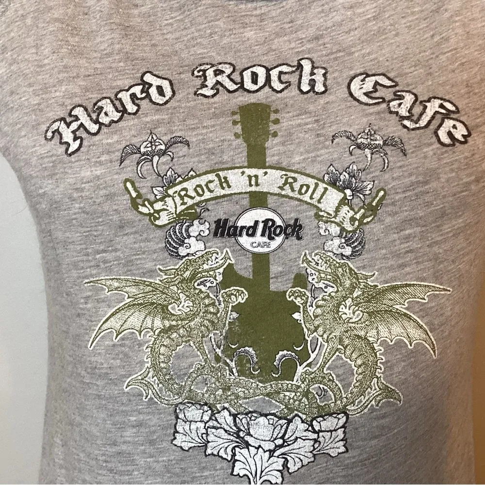🎶 Hard Rock Cafe NEW YORK CITY Ladies Capped Sleeve Tee size MED 🎶 - Image 7