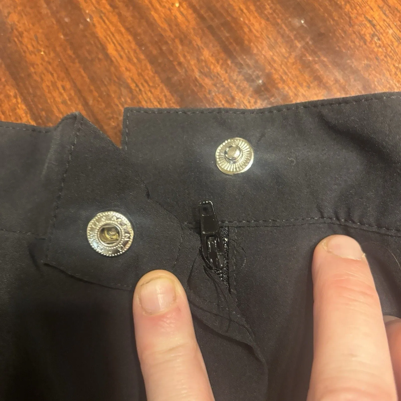 Chico's Zenergy Black Shorts Women's Size 1 Medium 8 10 Activewear Stretch Golf - Image 4