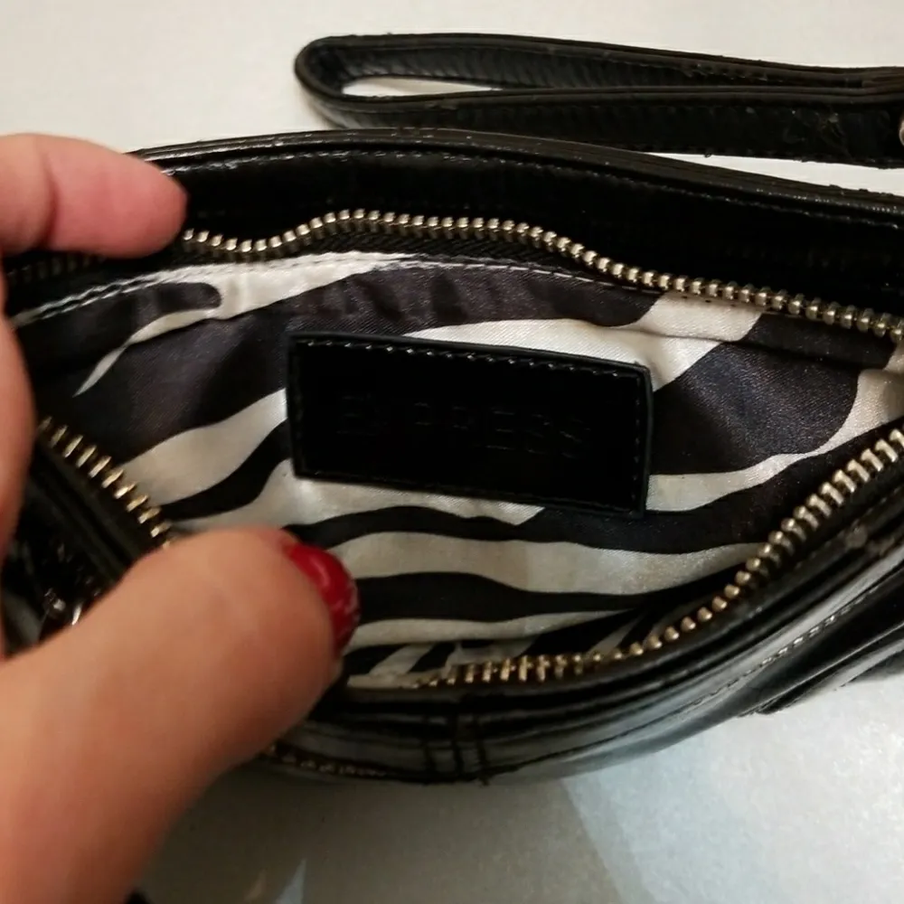 Small clutch purse with chain / wristlet - Image 3