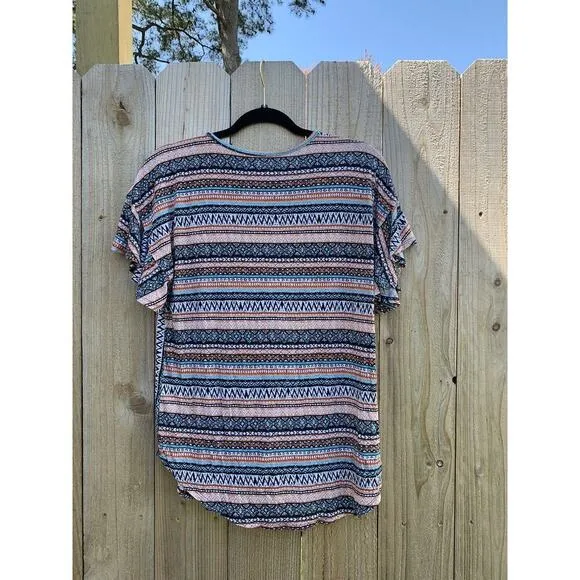 John Paul Richard‎ Women's Knit Top With Ruffle Sleeves Size Small wood button - Image 6