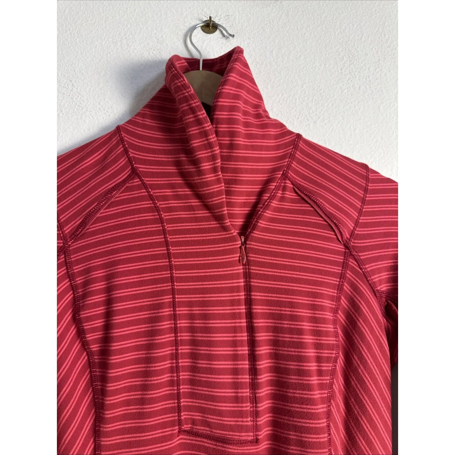 Lululemon Think Fast Pullover Long Sleeves Size 6 Berry, 1/2 Zip Running - Image 4