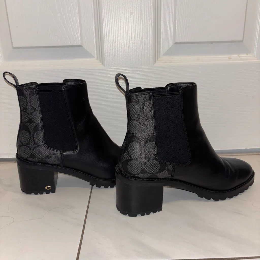 Stunning NWOT Coach Black and Gray Jude leather Ankle Booties - Image 3