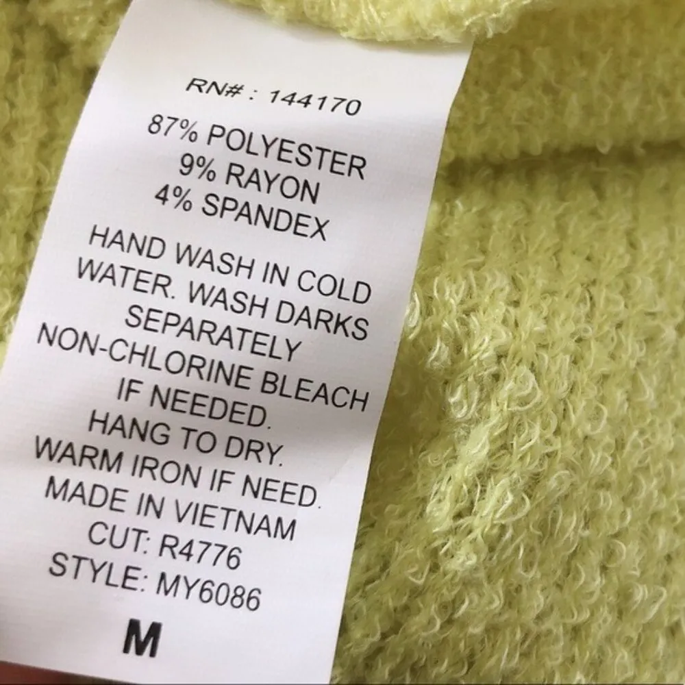 Lavish Turtleneck Sweater Pullover in Lemon Yellow, Size M NEW w/o Tag - Image 4