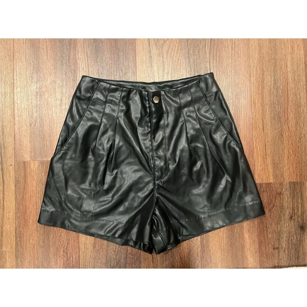 Women’s Vegan Black Faux Leather Pintucked Shorts Size  4  Edgy Fashion - Image 3