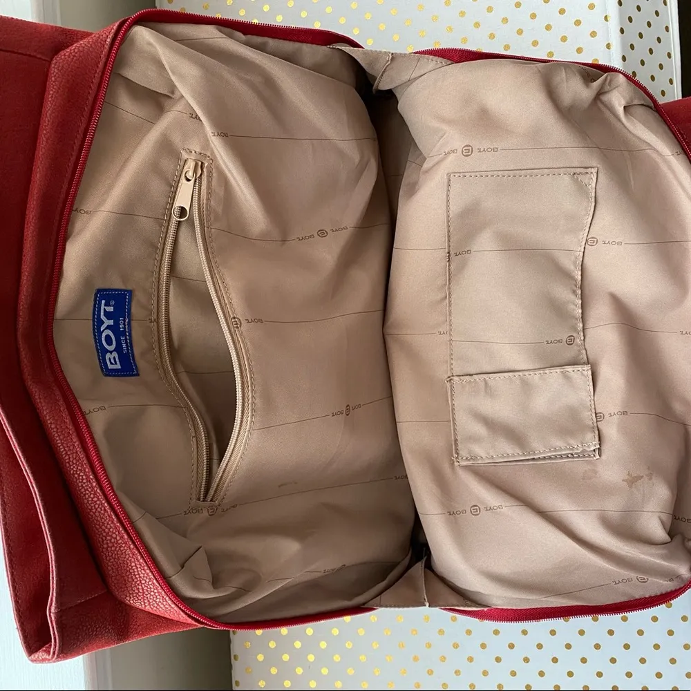 BOYT leather Travel Bag ,Vintage Red - Image 4