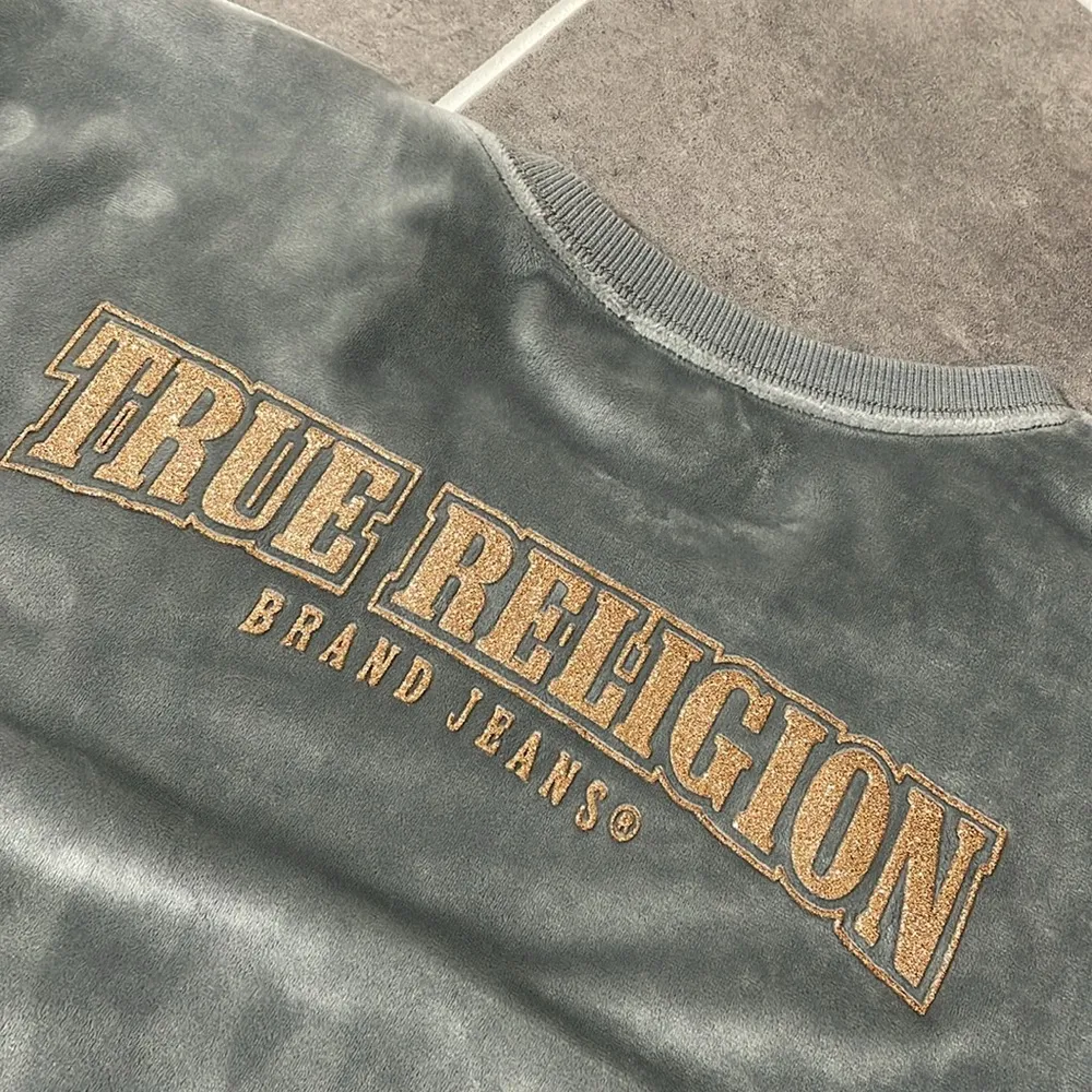 True Religion Griffin Glitter Velvet Pullover Sweatshirt size Medium - Image 7
