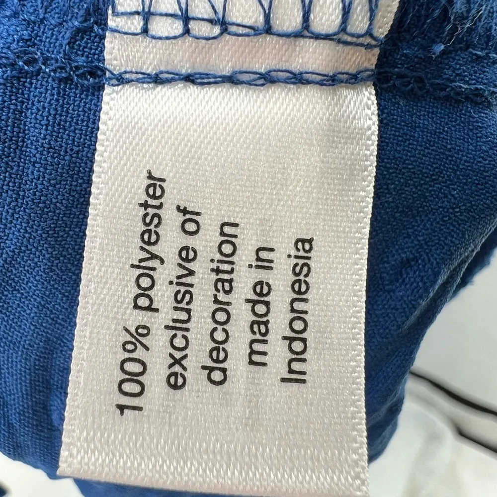 Lane Bryant royal blue long sleeve 16 Swiss dot v-neck top popover cutout detail - Image 6