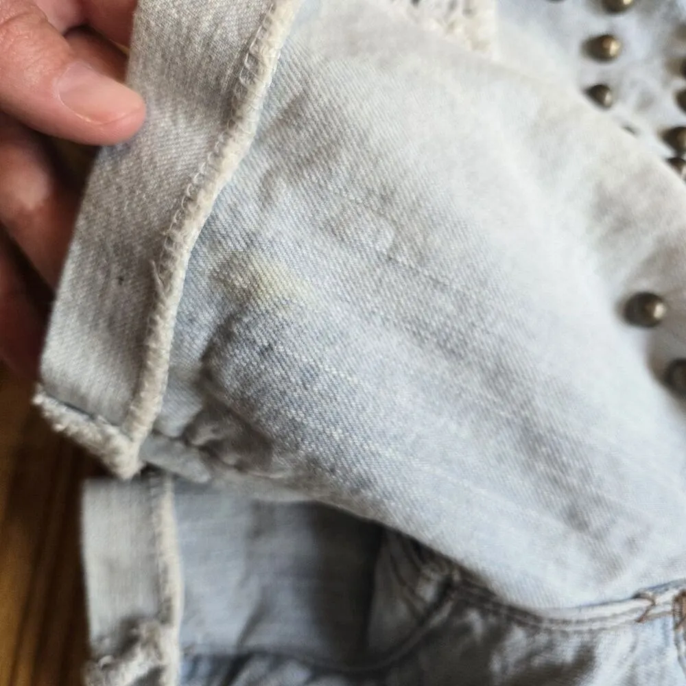 Vintage Y2K Revolt Studded Denim Shorts Women Size 5 Distressed Cutoff Jeans Blue - Image 6