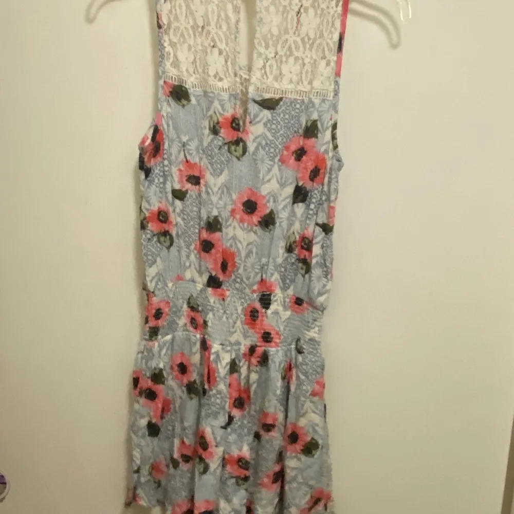 Abercrombie & Fitch Women’s Juniors Romper Blue & Pink Floral Beige Lace Neck M - Image 8