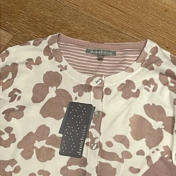 Daniel‎ Rainn Jude Contrast Cuff Button Front Cardigan Blush Color small - Image 3