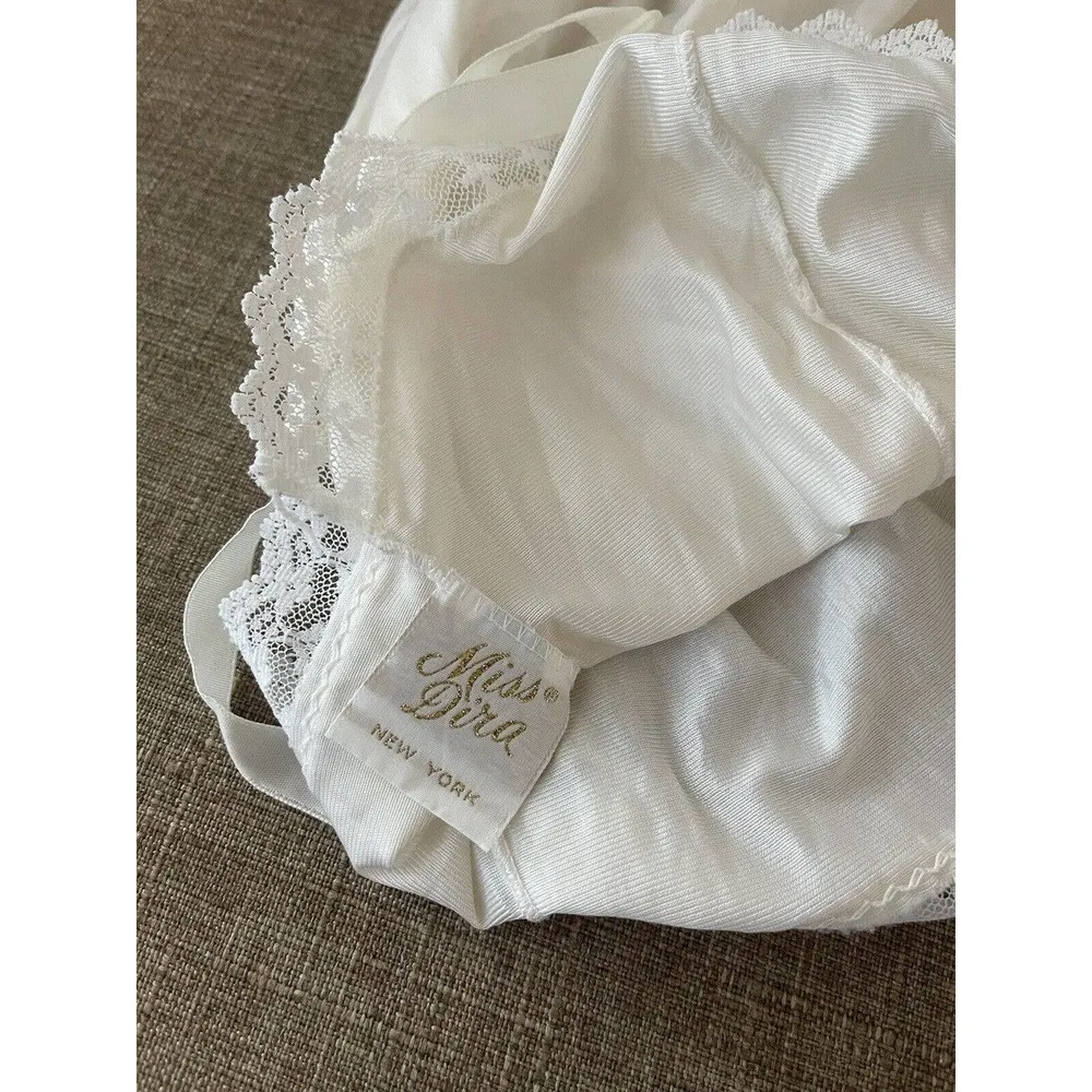 Miss Diva New York Full Slip Nightie Size 32 Ivory Lace Trim Nylon Vintage 80’s - Image 3