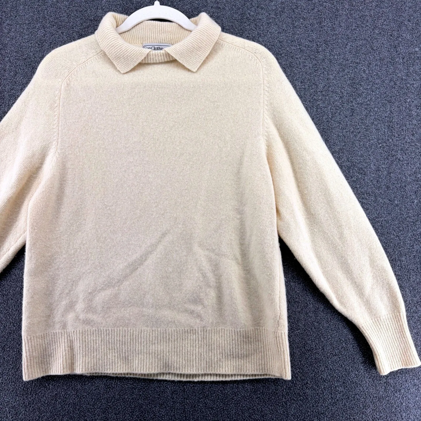 Vintage Gap Clothing Co Womens Cream Lambswool Collared Sweater Medium Cozy - Image 3