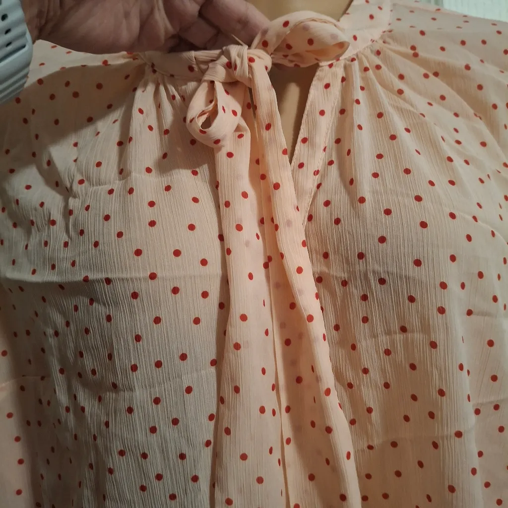 Torrid Sz 3 Women's Pink Polka Dot Blouse - Image 10