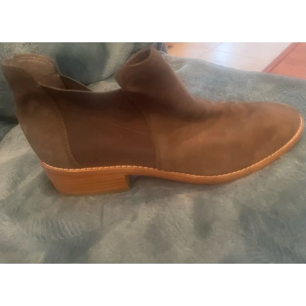 Eileen Fisher Vero Cuoio Brown All Leather Booties, S53 - Image 4