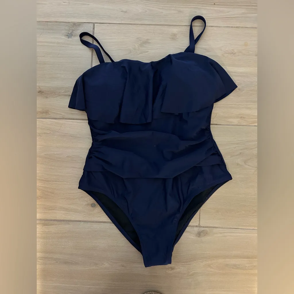 NEW CUPSHE Swimsuit Plus Size 1 Pc Bathing Suit Ruffle Ruched Tummy Control 1X - Image 4