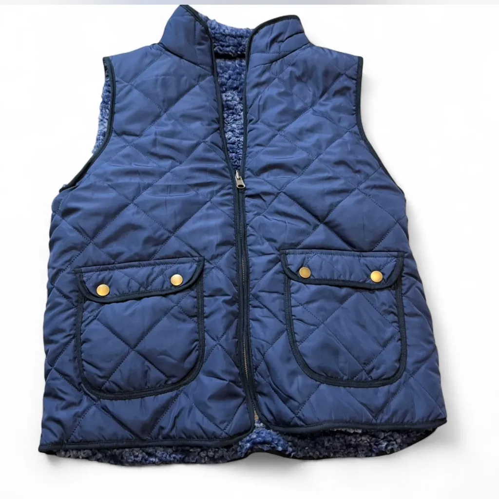 Reversible Quilted/Faux Sherpa Vest‎ Blue Size L - Image 11