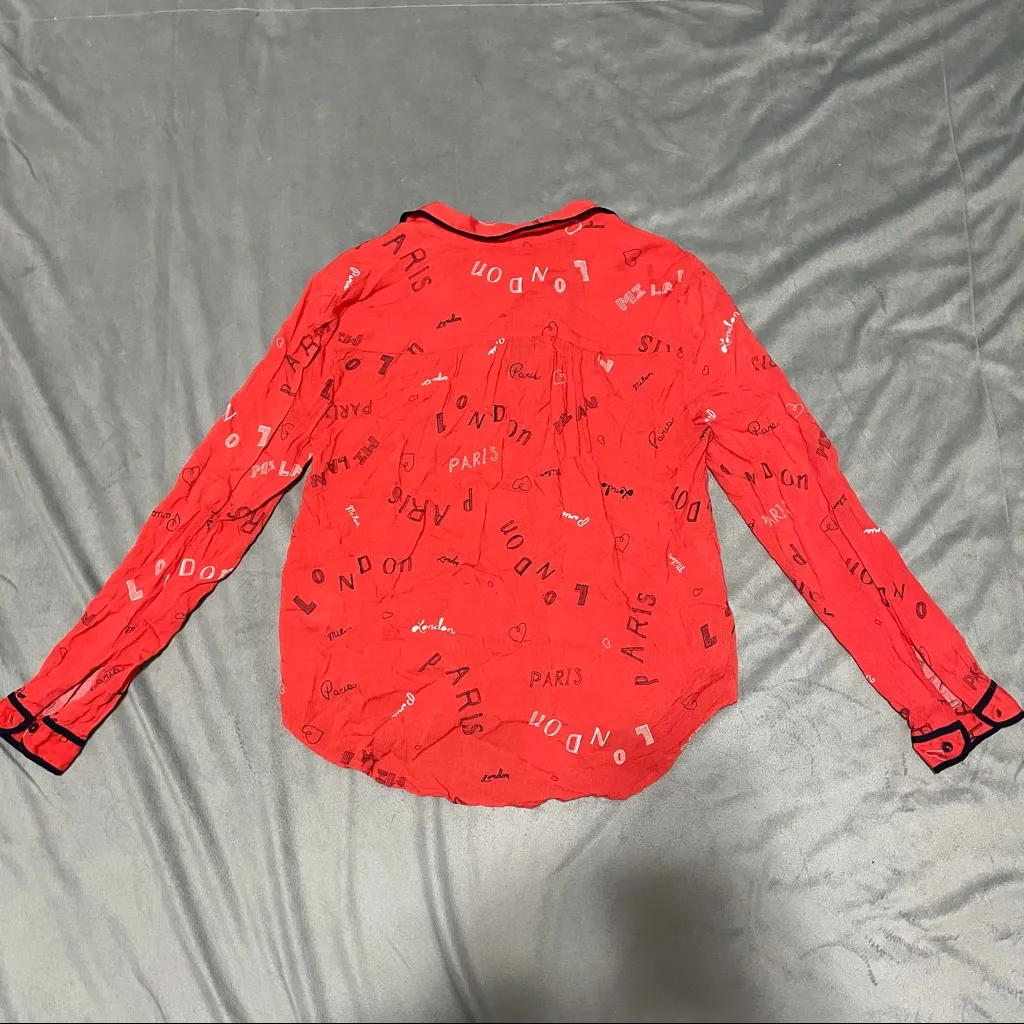 Anthropologie Maeve Red Art House Cities Blouse EUC Sz 4 - Image 6