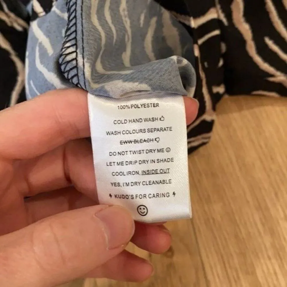 Beginning Boutique Luna Zebra Tie Detail Open Front Crop Top Size US6 - Image 6