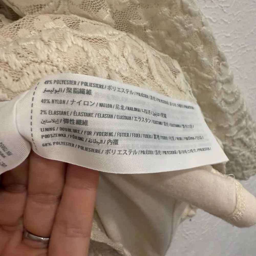 Abercrombie & Fitch Ivory Lace Mock Neck Blouse Women’s Size Small VGUC - Image 4