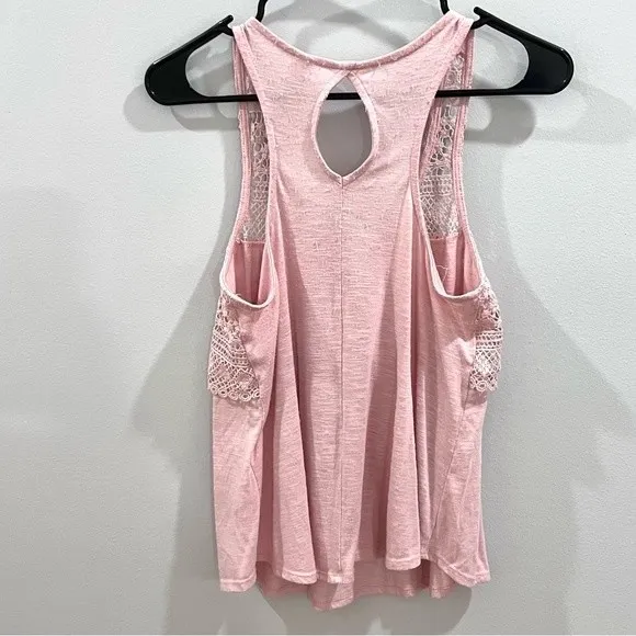 Pink lace yoke front flyaway top size medium - Image 3