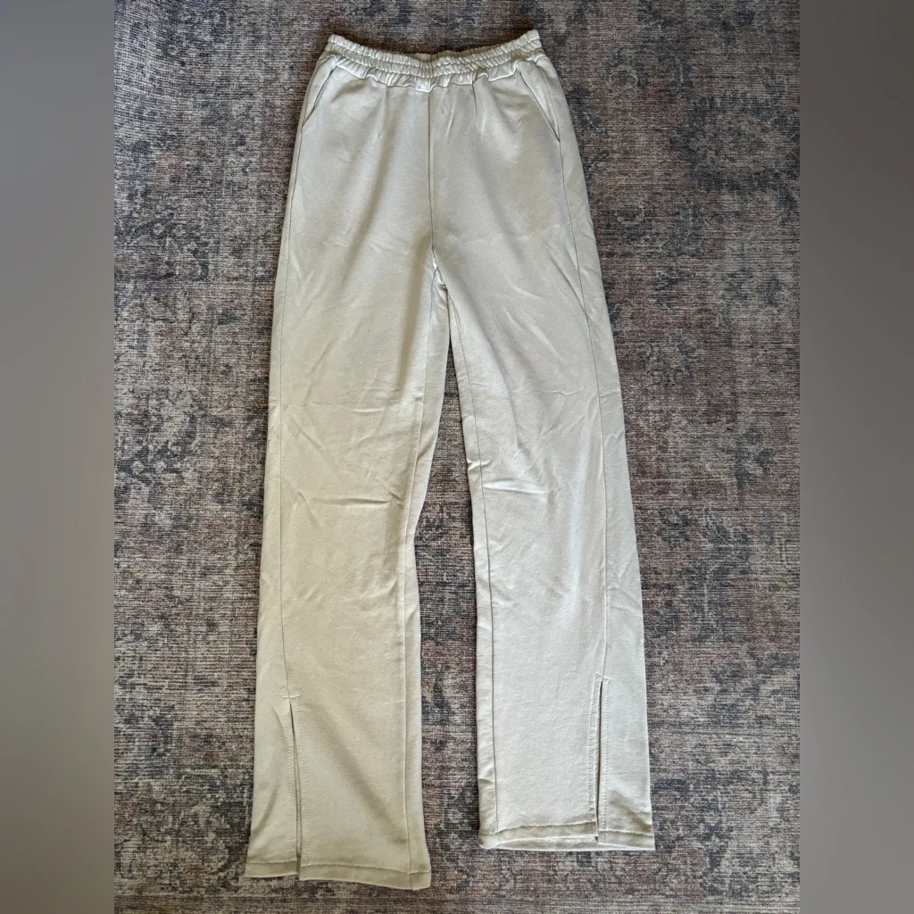 Goldie London Tan Lounge Sweat Pants NWOT Size XS - Image 2