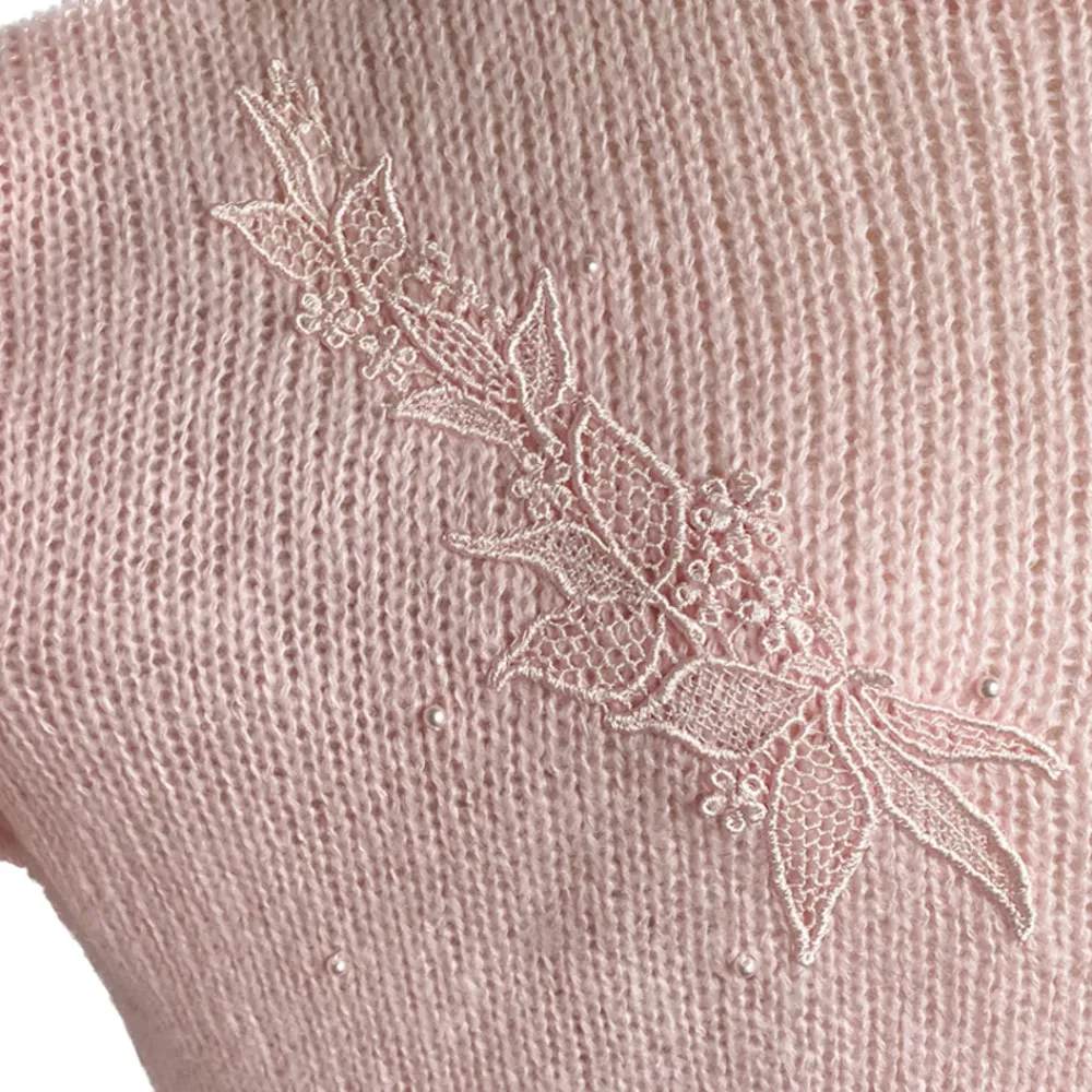 Vintage puff shoulder lace appliqué faux pearl loose knit sweater size XL - Image 2