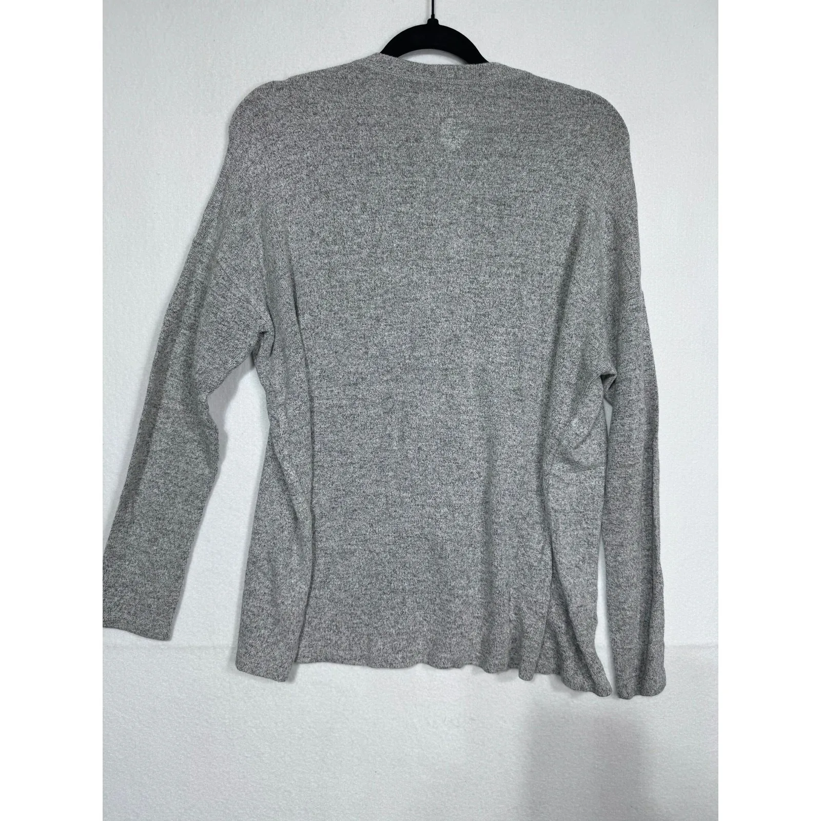 American Eagle Soft & Sexy Plush Gray Button Front Cardigan Sweater Size‎ Medium - Image 4