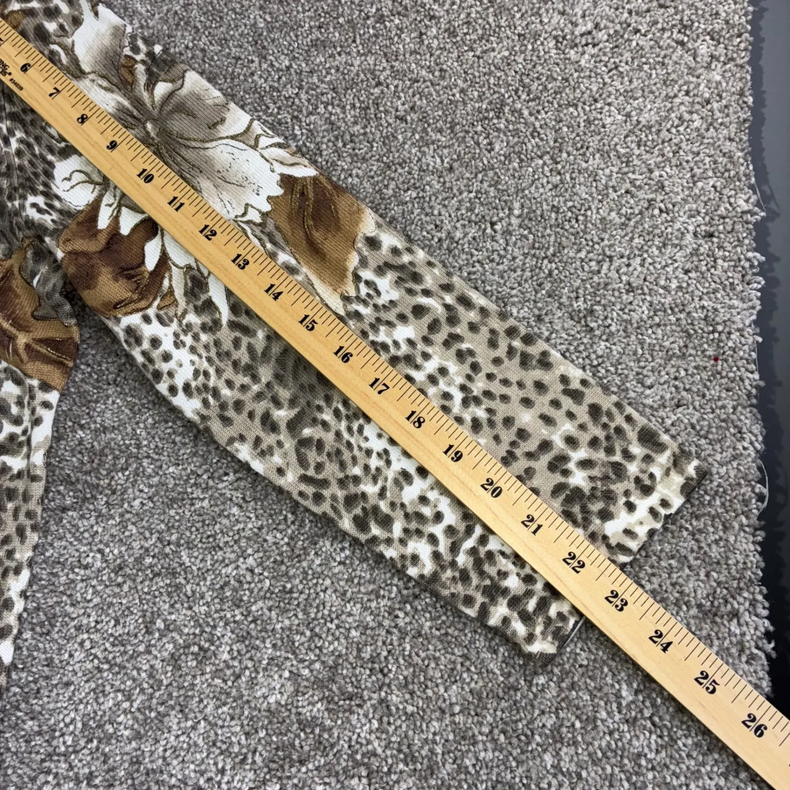 Alfred Dunner Womens Small Sweater Leopard Floral Tan Brown Beaded Animal Print - Image 3