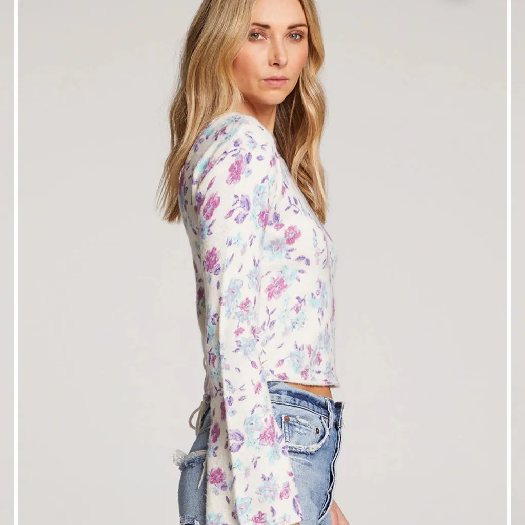 Saltwater LUXE Purple and Blue Vittoria Floral Sweater Medium - Image 3