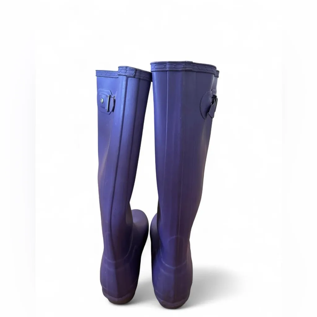 HUNTER ORIGINAL TALL RAIN BOOTS PURPLE SIZE 7 - Image 2