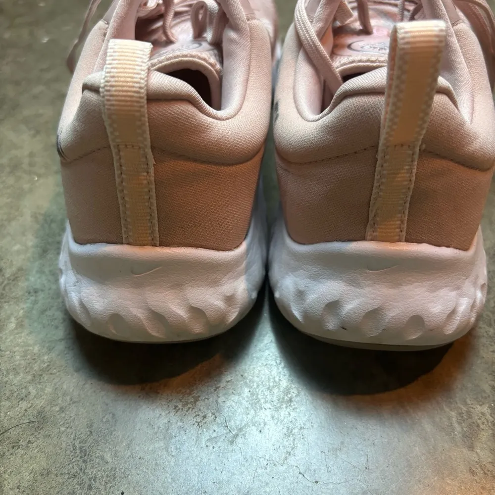 DA1349-600 Nike Renew In-Season TR Athletic Shoes Women's Sneakers Pink size 10 - Image 2