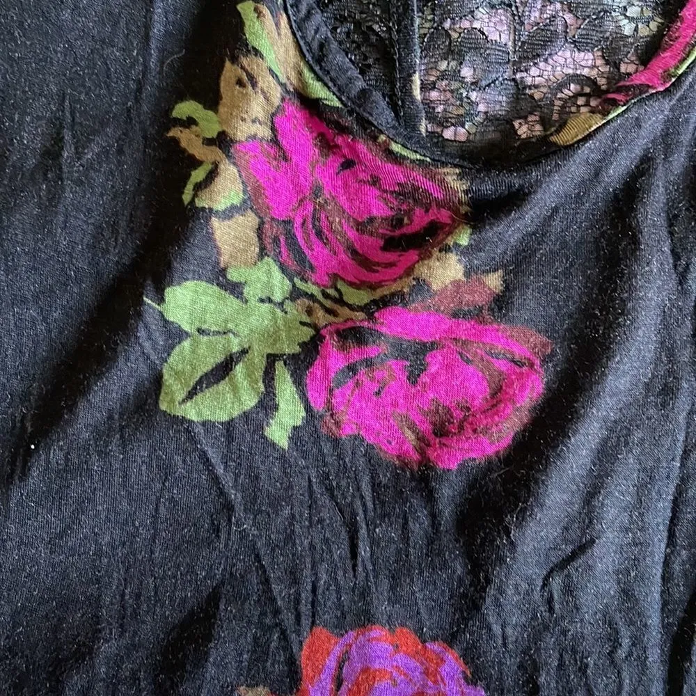 Kirra ‎ XS Top. Black Floral - Image 5