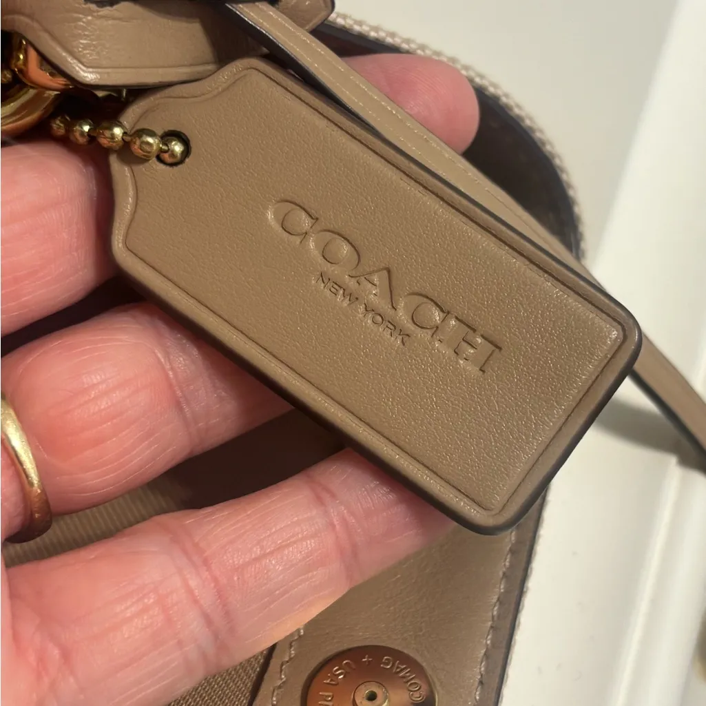 Coach Jacquard Dalton 31 Leatherware Shoulder Bag - Image 12