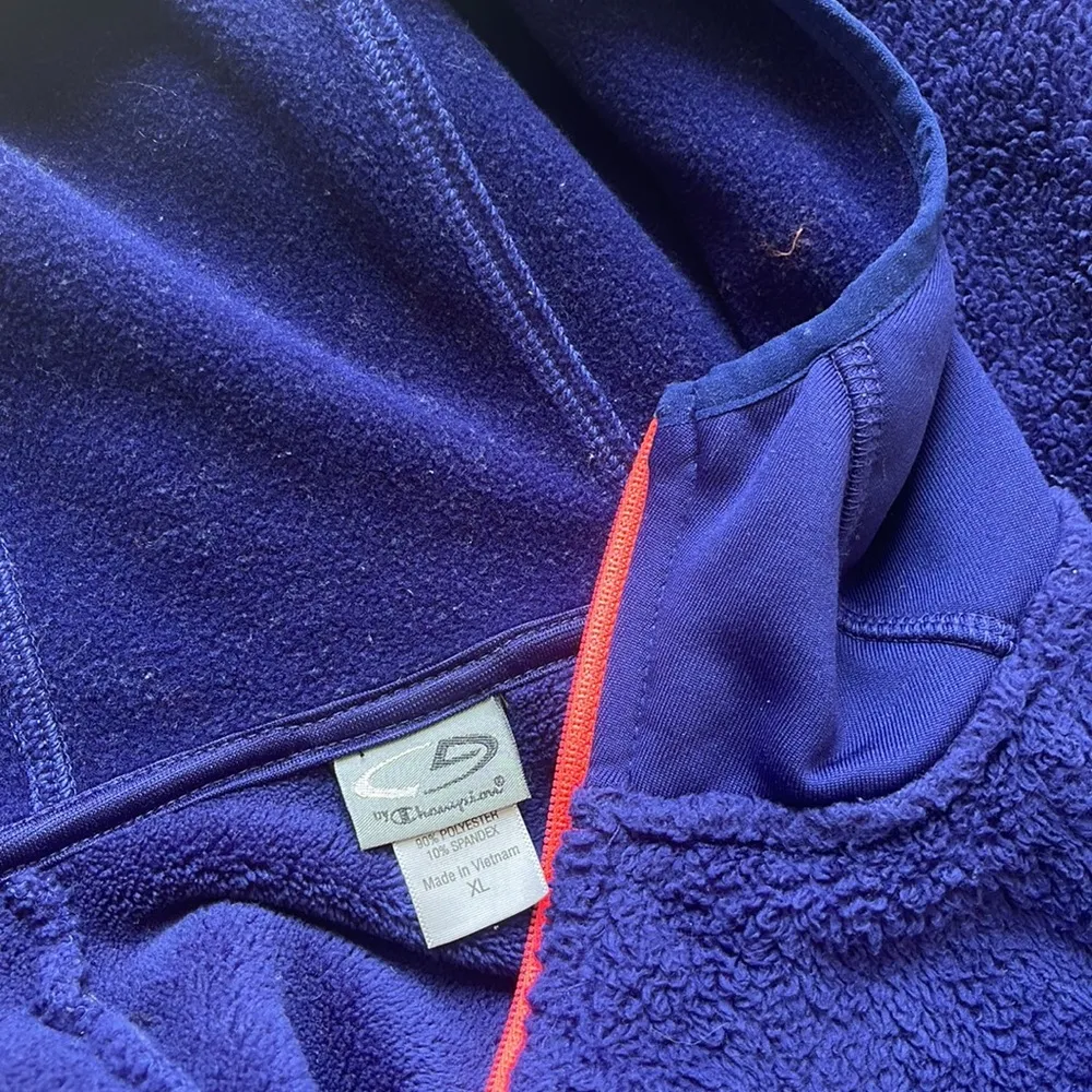 Champion Fleece zip up hooded jacket - Image 9