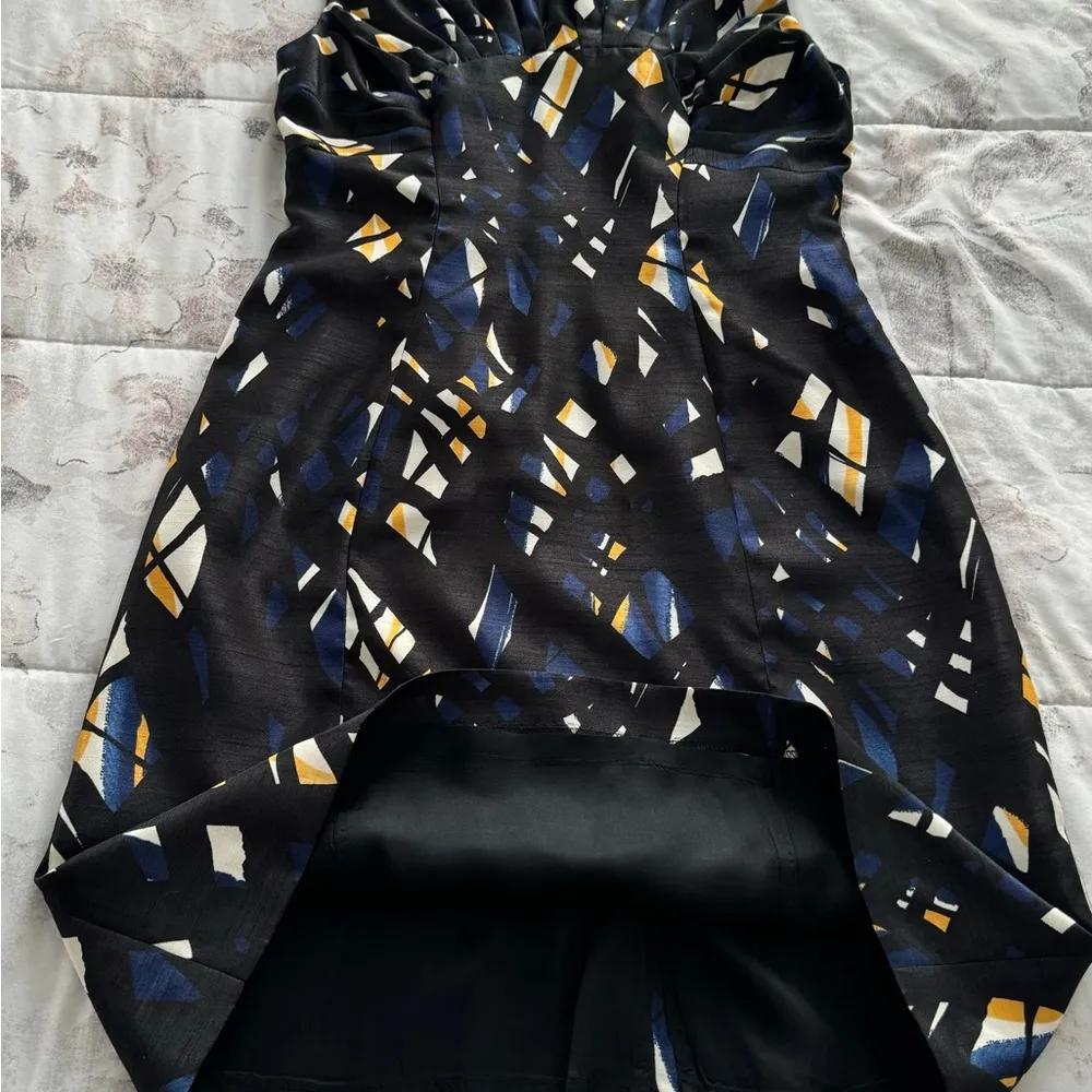 Tahari Arthur S. Levine geometric black structured exposed zipper dress, size 6 - Image 6